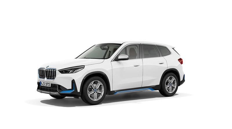Gebraucht 2025 BMW iX1 Luxury Line SUV | 37.990 € (Superpreis) - Bild 1/3