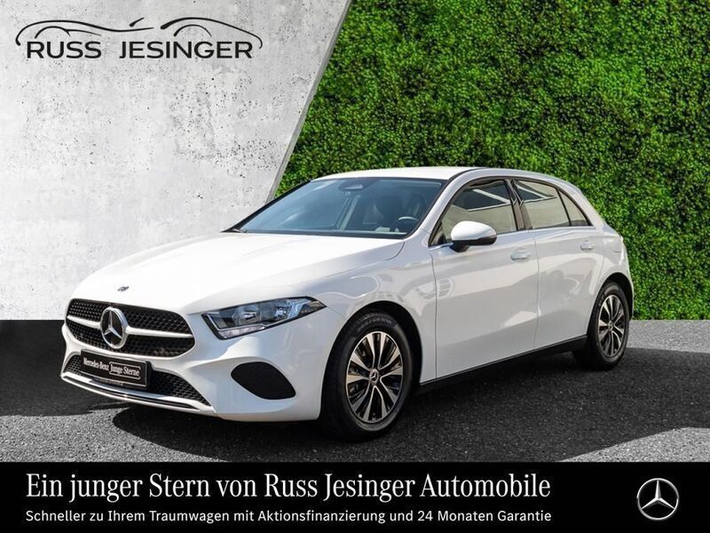 Polar white Gebraucht 2024 Mercedes A180 Limousine | 29.480 € (Fairer Preis) - Bild 1/4