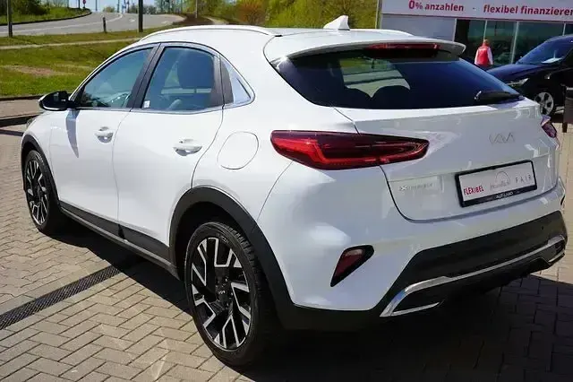 Gebraucht Kia XCeed 160 PS (117 kW) 2023 Carraraweiss SUV
