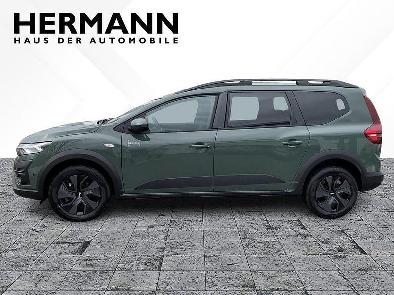Neu Dacia Jogger Expression 110 PS (80 kW) 2025 Safarigrüngrau (grau) Van / Kleinbus