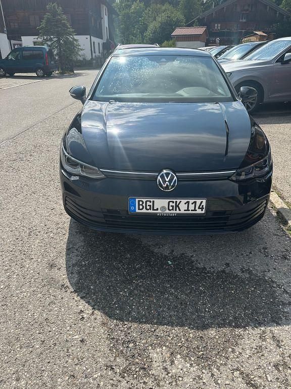 Gebraucht VW Golf VIII Move 150 PS (110 kW) 2023 Schwarz Limousine