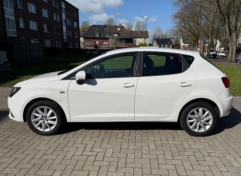 Gebraucht Seat Ibiza CONNECT 75 PS (55 kW) 2017 Weiß Kleinwagen