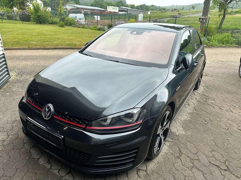 Grau Gebraucht 2013 VW Golf VII Pro Kleinwagen | 12.750 € (Fairer Preis) - Bild 1/4