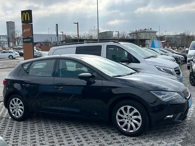 Second-hand Seat Leon Style 125 CP (91 kW) 2015 Negru Berlinǎ