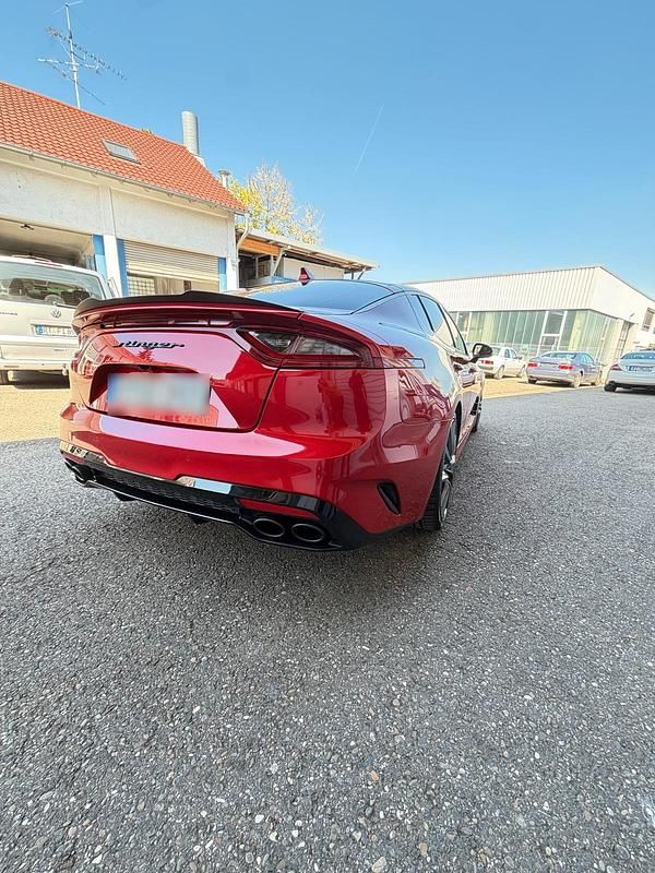 Second-hand Kia Stinger GT 2017 Roșu Hatchback