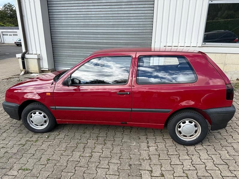 Gebraucht VW Golf III 75 PS (55 kW) 1998 Rot Kleinwagen