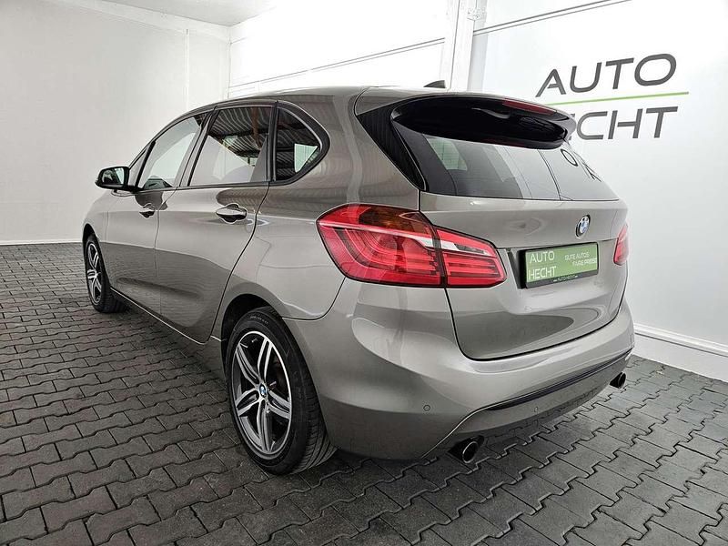 Gebraucht BMW 220 Sport Line 190 PS (139 kW) 2015 Silber Limousine