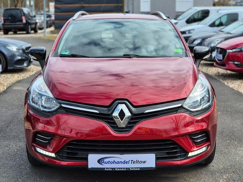 Gebraucht Renault Clio IV LIMITED 73 PS (53 kW) 2017 Rot Limousine