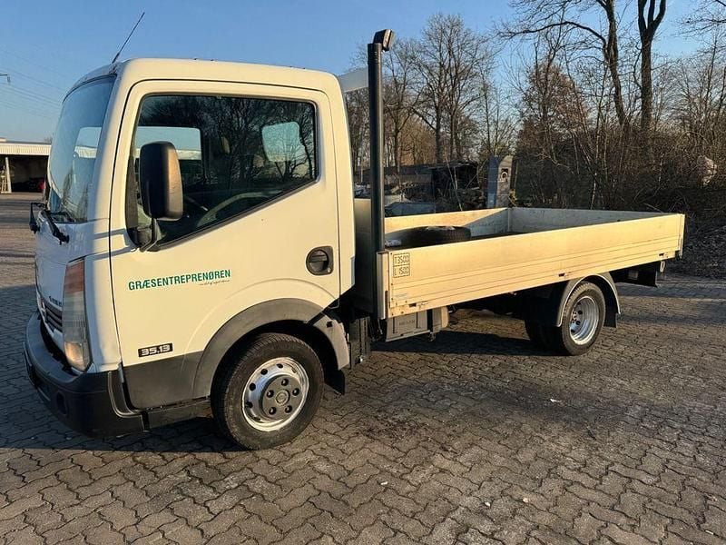 Gebraucht Nissan Cabstar 131 PS (96 kW) 2008 Weiß Pickup