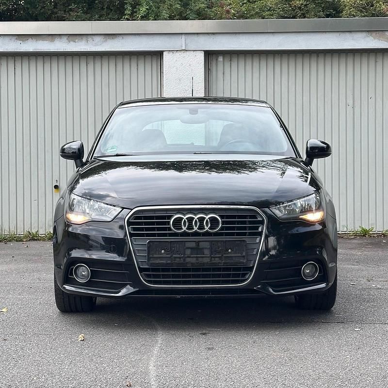 Schwarz Gebraucht 2010 Audi A1 Ambition Kleinwagen | 6.400 € (Guter Preis) - Bild 1/4