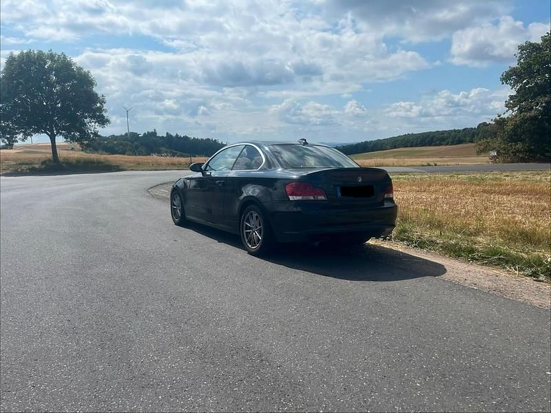 Gebraucht BMW 120 Coupé 177 PS (130 kW) 2008 Schwarz Coupé