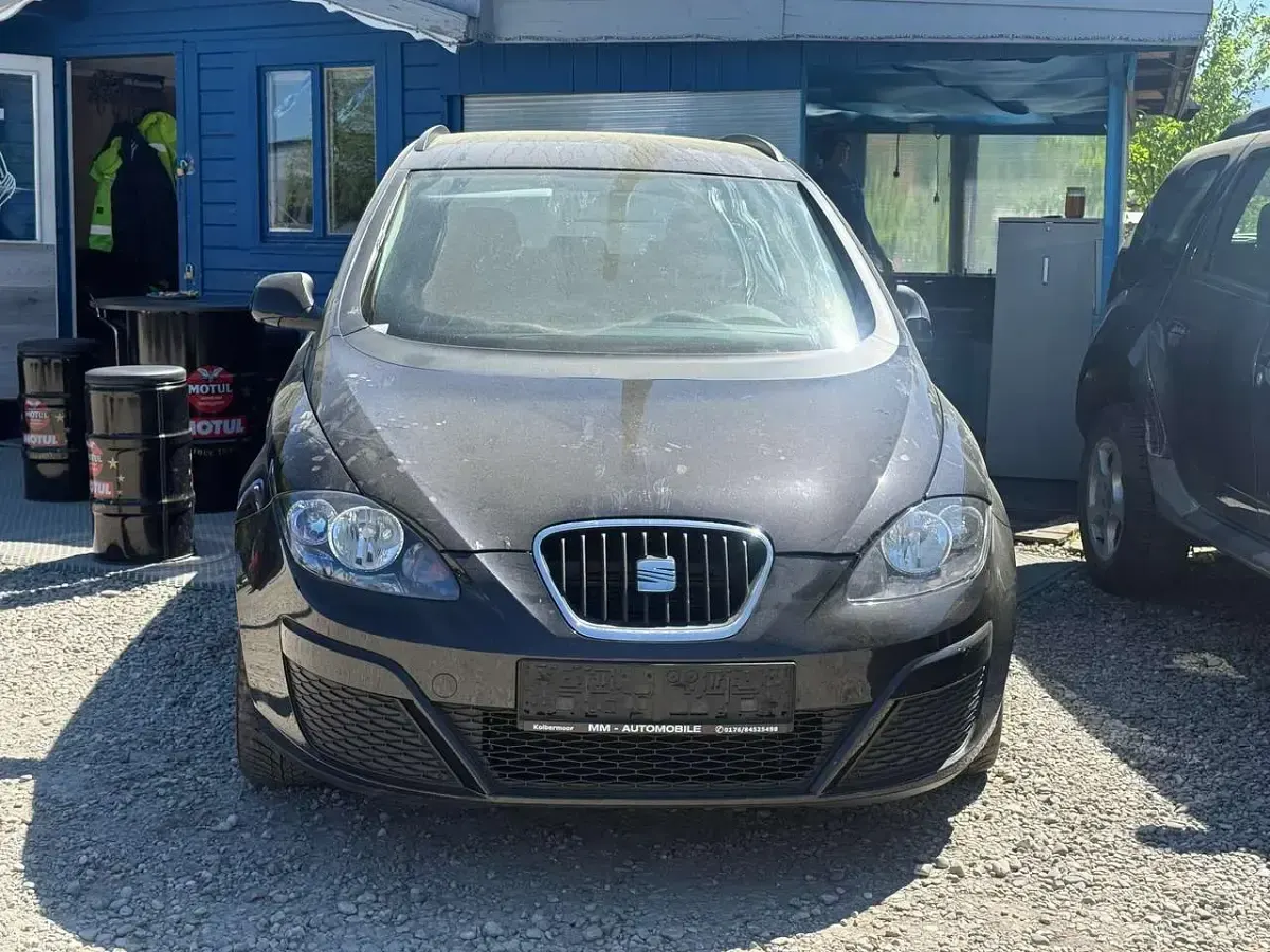 Second-hand Seat Altea XL Reference 105 CP (77 kW) 2010 Negru Monovolum