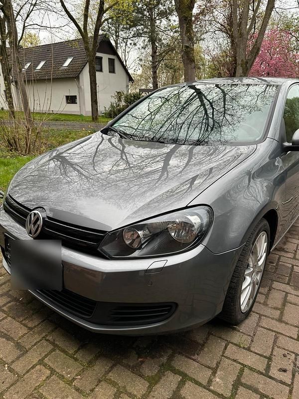 Grau Gebraucht 2011 VW Golf VI Coupé | 6.300 € (Fairer Preis) - Bild 1/4