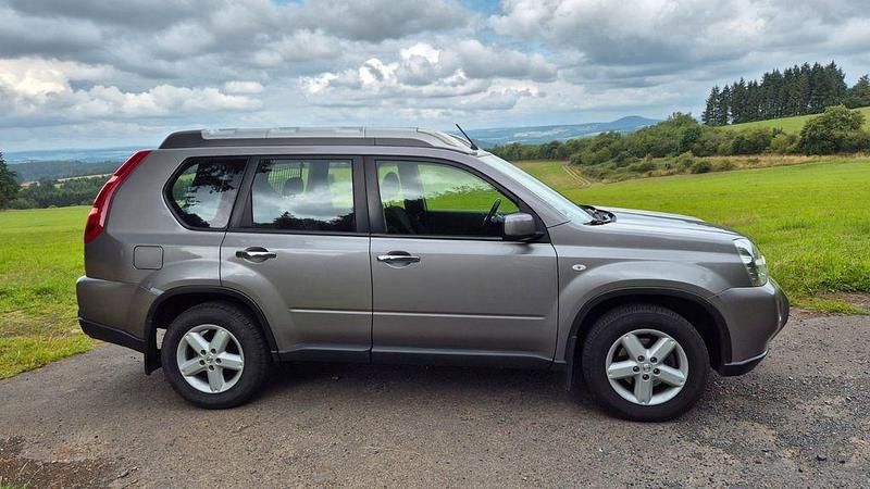 Silber Gebraucht 2007 Nissan X-Trail SUV | 8.450 € (Fairer Preis) - Bild 1/4
