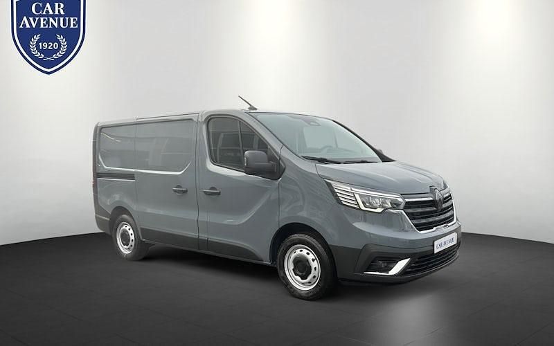 Gebraucht Renault Trafic Komfort 131 PS (96 kW) 2025 Grau Van / Kleinbus