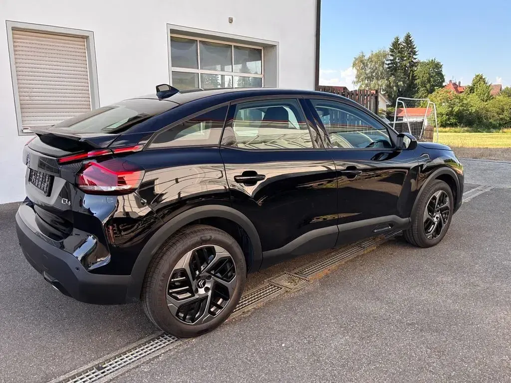 Gebraucht Citroën C4 131 PS (96 kW) 2024 Schwarz SUV