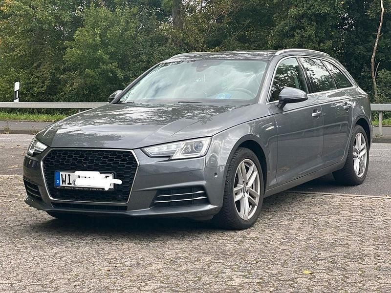 Gebraucht Audi A4 Design 190 PS (139 kW) 2016 Grau Kombi