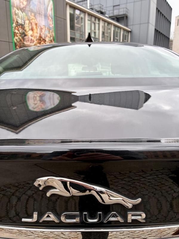 Gebraucht Jaguar XF Pure 163 PS (119 kW) 2018 Schwarz Limousine