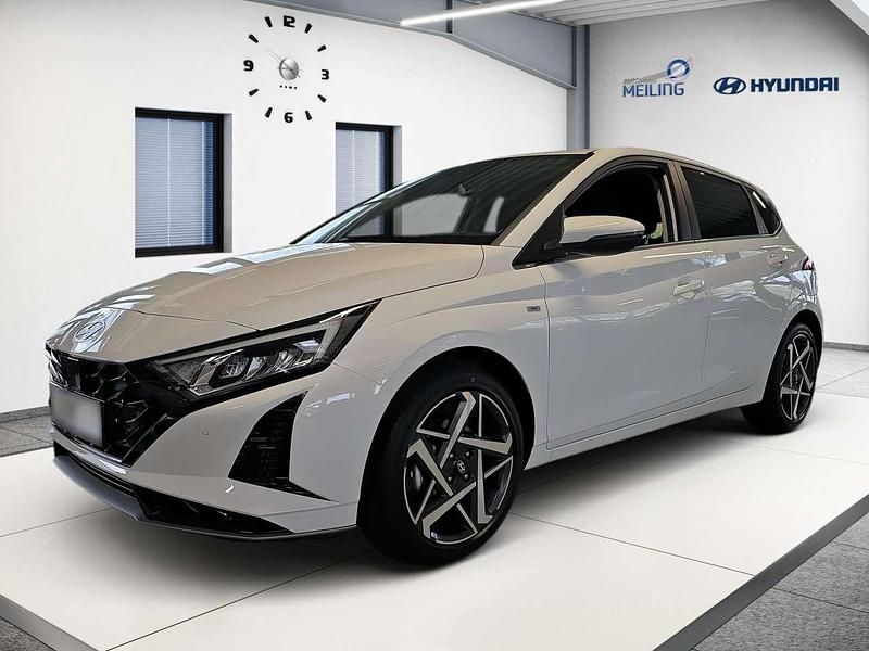 Atlas white Neu 2025 Hyundai i20 Prime Kleinwagen | 22.850 € (Fairer Preis) - Bild 1/4