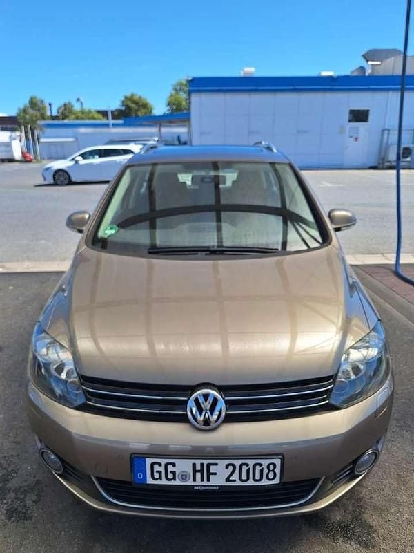 Braun Gebraucht 2009 VW Golf Plus Cross Comfortline Van / Kleinbus | 8.650 € (Etwas zu teuer) - Bild 1/4