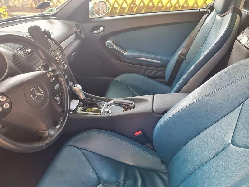 Gebraucht Mercedes SLK200 163 PS (119 kW) 2006 Grau Cabrio