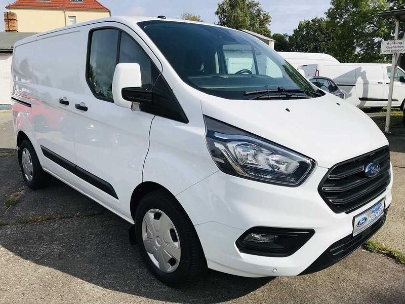 Gebraucht Ford Transit Custom Trend 131 PS (96 kW) 2019 Frostweiß Van / Kleinbus