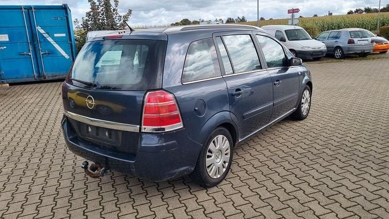 Gebraucht Opel Zafira Edition 140 PS (102 kW) 2007 Van / Kleinbus