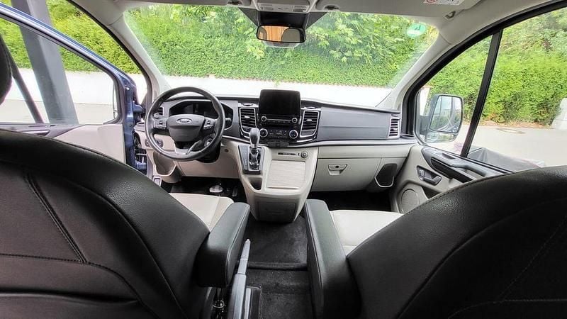 Blau Gebraucht 2019 Ford Tourneo Titanium X Van / Kleinbus | 31.000 € (Guter Preis) - Bild 1/4
