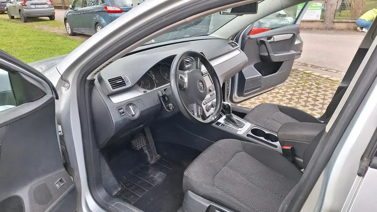 Usata VW Passat 140 CV (102 kW) 2013 Argento Station wagon