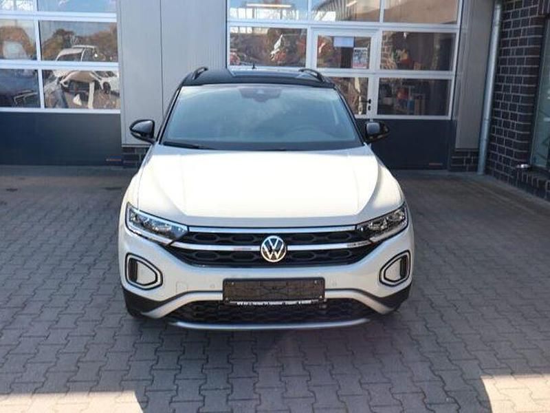 Second-hand VW T-Roc Style 150 CP (110 kW) 2024 Gri SUV