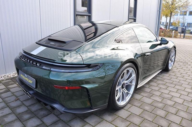 Neu Porsche 911 510 PS (375 kW) 2025 Grün