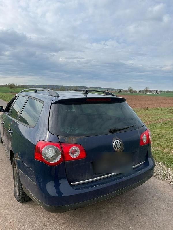 Usado VW Passat 140 HP (102 kW) 2007 Azul Carrinha