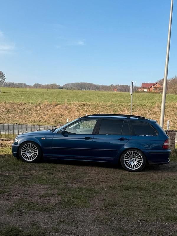 Gebraucht BMW 320 Performance 170 PS (125 kW) 2001 Blau Kombi