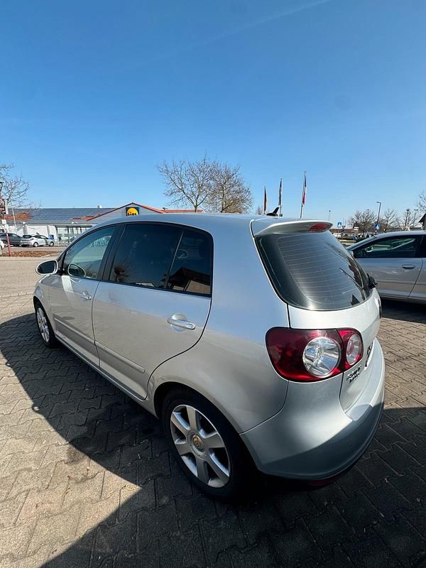 Gebraucht VW Golf VI 150 PS (110 kW) 2008 Kleinwagen