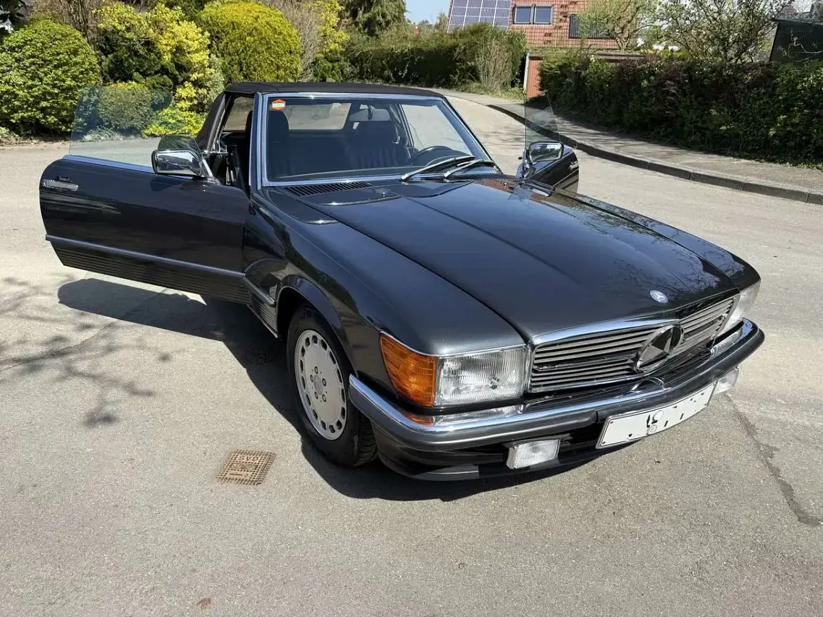 Gebraucht Mercedes SL300 179 PS (131 kW) 1989 Grau Cabrio