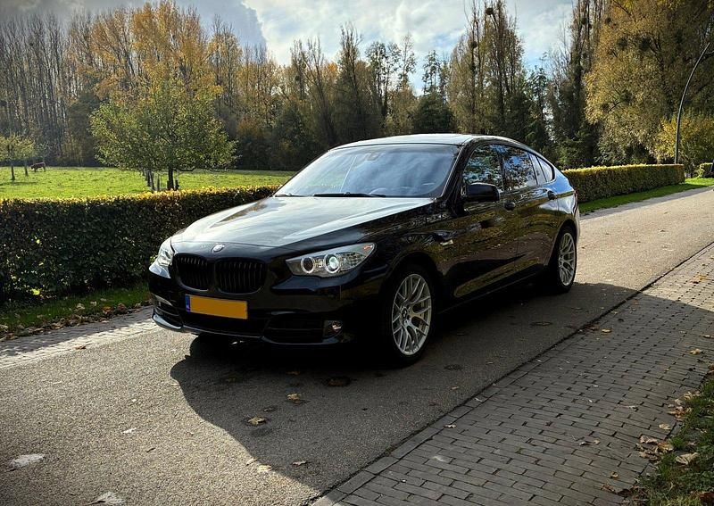 Schwarz Gebraucht 2010 BMW 535 Gran Turismo Sport Line Limousine | 18.500 € - Bild 1/4