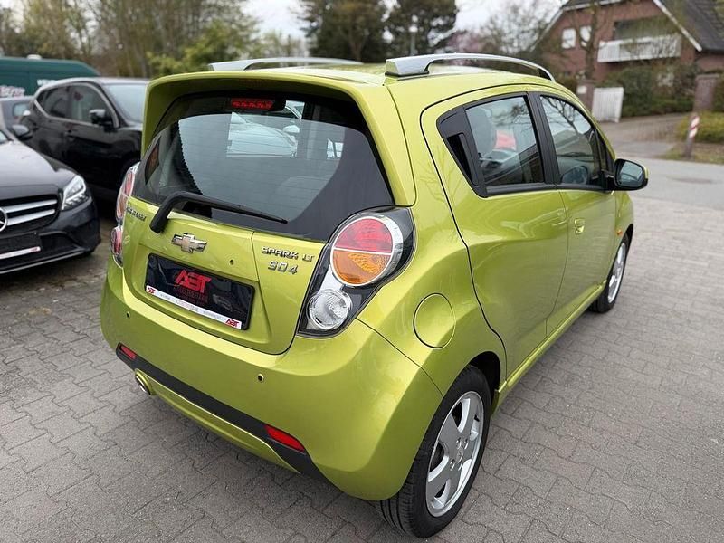 Gebraucht Chevrolet Spark 82 PS (60 kW) 2010 Green coctail Kleinwagen