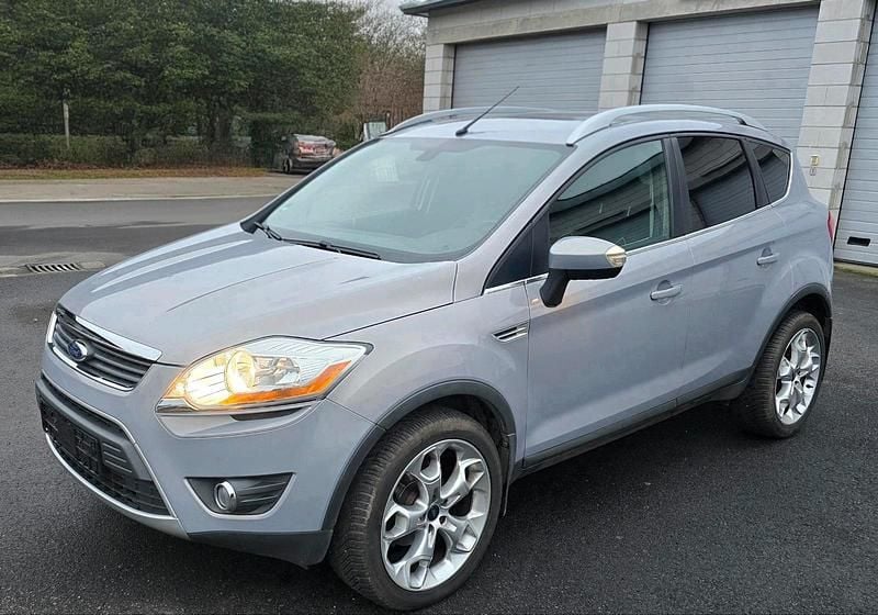 Gebraucht Ford Kuga Titanium 163 PS (119 kW) 2010 Grau SUV