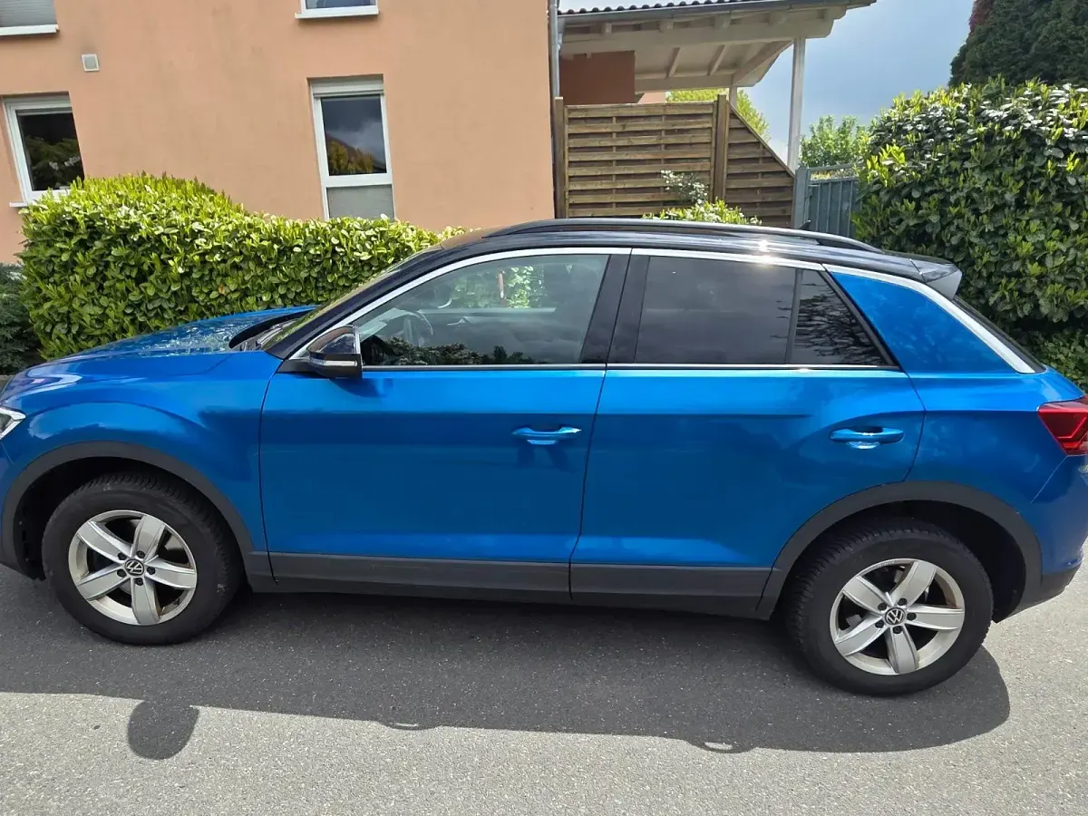 Gebraucht VW T-Roc Life 150 PS (110 kW) 2022 Blau SUV