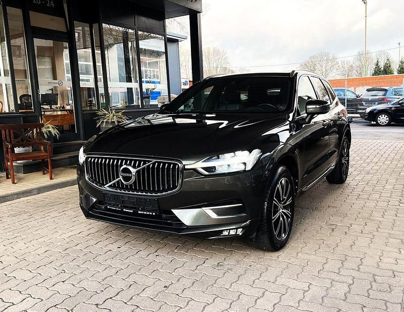 Grau Gebraucht 2018 Volvo XC60 Inscription SUV | 20.900 € (Fairer Preis) - Bild 1/4