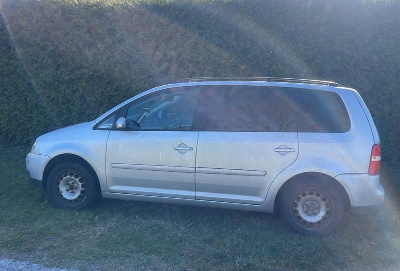 Gebraucht VW Touran 116 PS (85 kW) 2006 Silber Van / Kleinbus