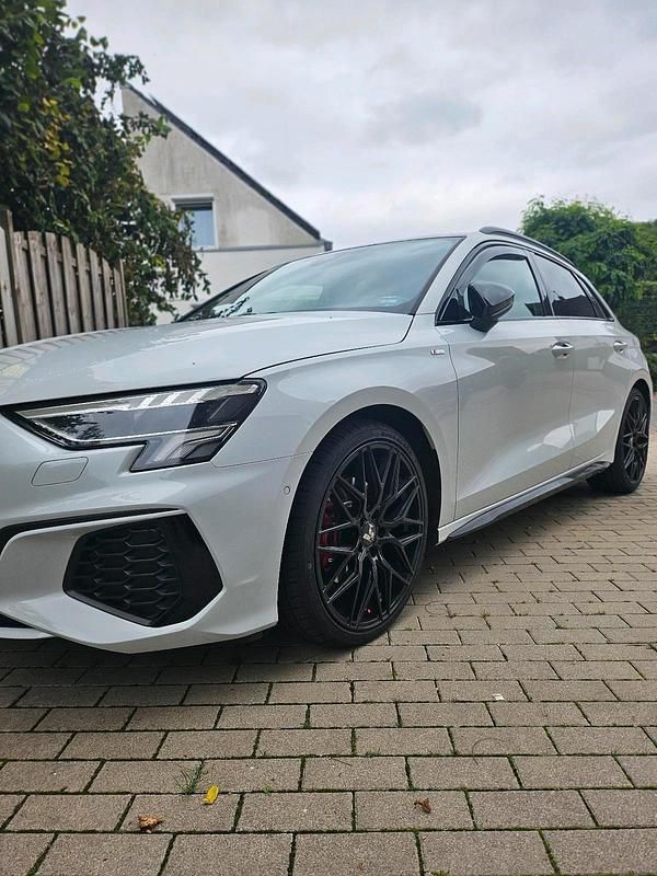 Weiß Gebraucht 2023 Audi A3 S-Line Kombi | 29.900 € (Fairer Preis) - Bild 1/4