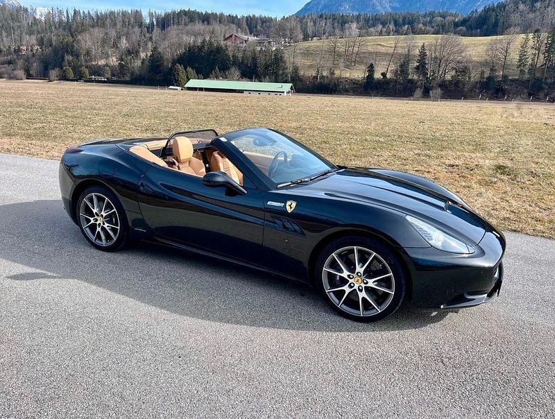 Gebraucht Ferrari California 460 PS (338 kW) 2011 Schwarz Cabrio