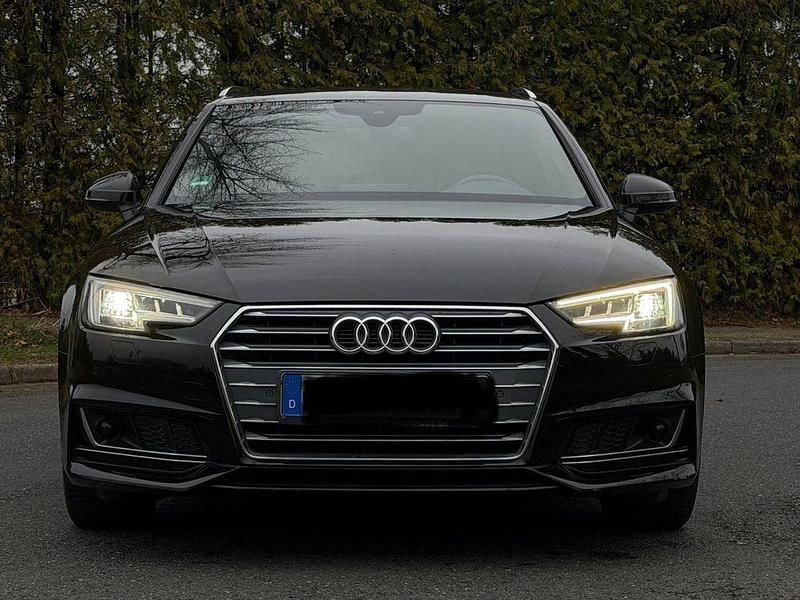 Gebraucht Audi A4 Sport 190 PS (139 kW) 2016 Schwarz Kombi