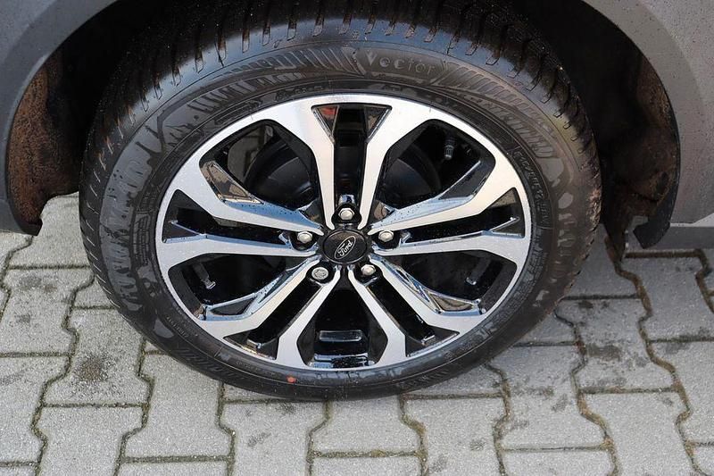 Gebraucht Ford Puma Titanium 125 PS (91 kW) 2025 Agate black metallic SUV