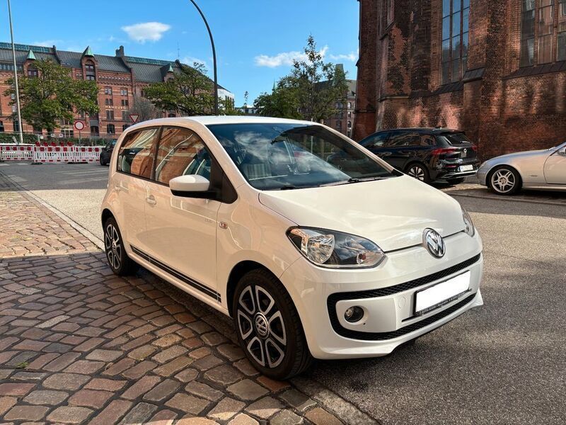 Weiß Gebraucht 2015 VW up! CLUB Kleinwagen | 6.490 € (Fairer Preis) - Bild 1/4