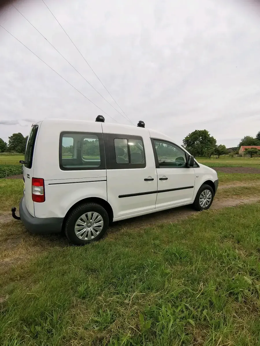 Gebraucht VW Caddy 109 PS (80 kW) 2006 Weiß Van / Kleinbus