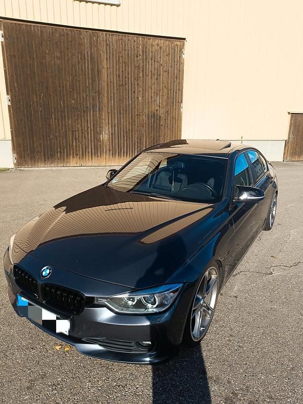 Gebraucht BMW 316 136 PS (100 kW) 2013 Grau Limousine