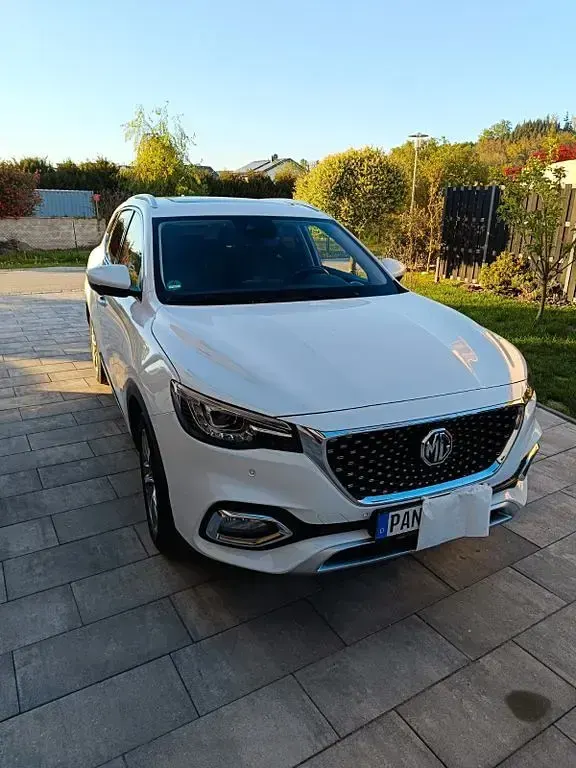 Second-hand MG EHS Luxury 258 CP (189 kW) 2022 Alb SUV