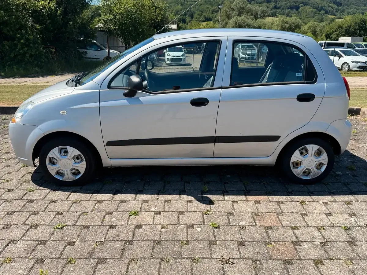 Gebraucht Chevrolet Matiz 52 PS (38 kW) 2010 Grau Kleinwagen